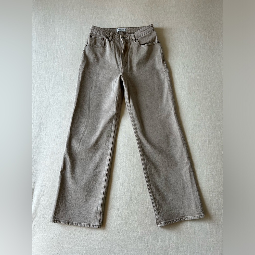 Abercrombie Curve Love High Rise 90s Relaxed Jean